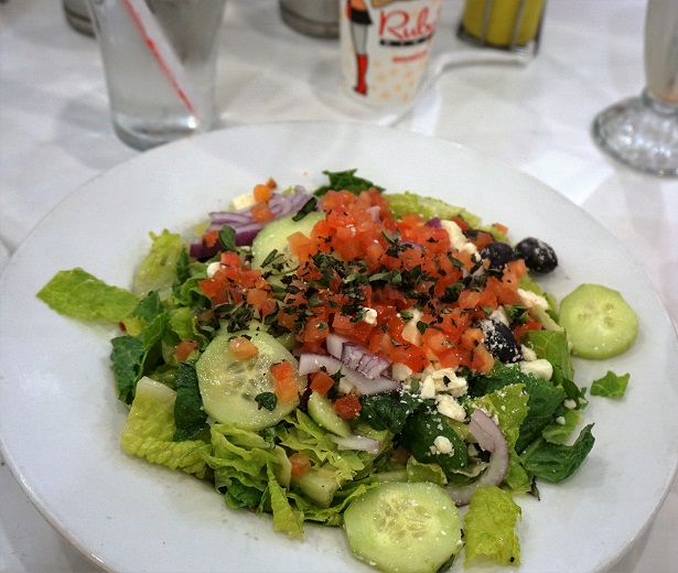 Mediterranean Salad - Ruby's Diner