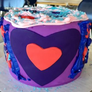Decorating at Duff's Cakemix in LA - Real Mom of SFV
