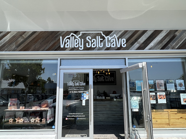 Valley Salt Cave - storefront