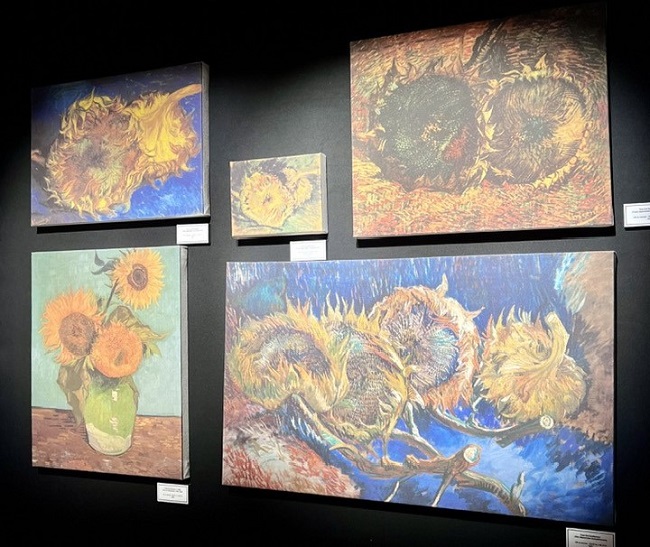 Van Gogh_Sunflowers series
