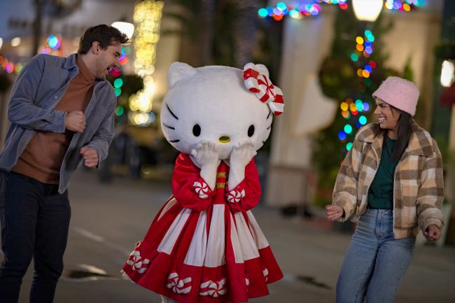Hello Kitty celebrates the Holidays at Universal Studios Hollywood