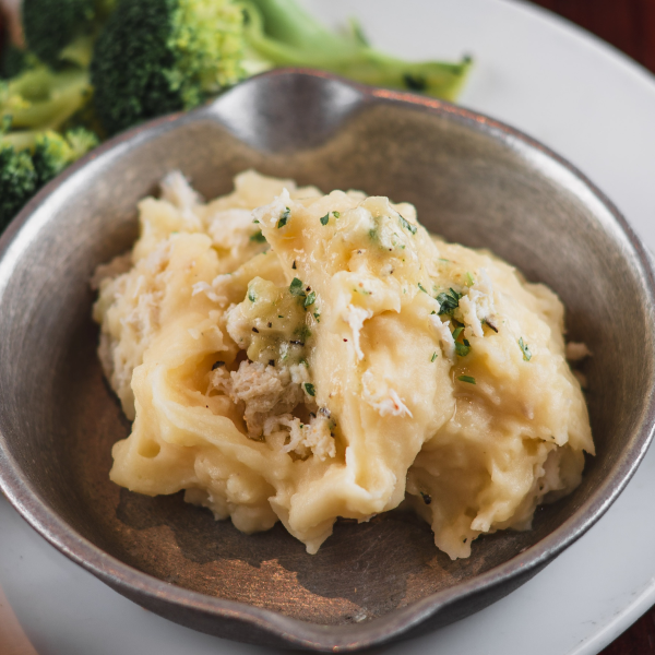 crab mashed potatoes_credit-Black Angus