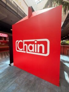 Chain Wall - Eat at Chain